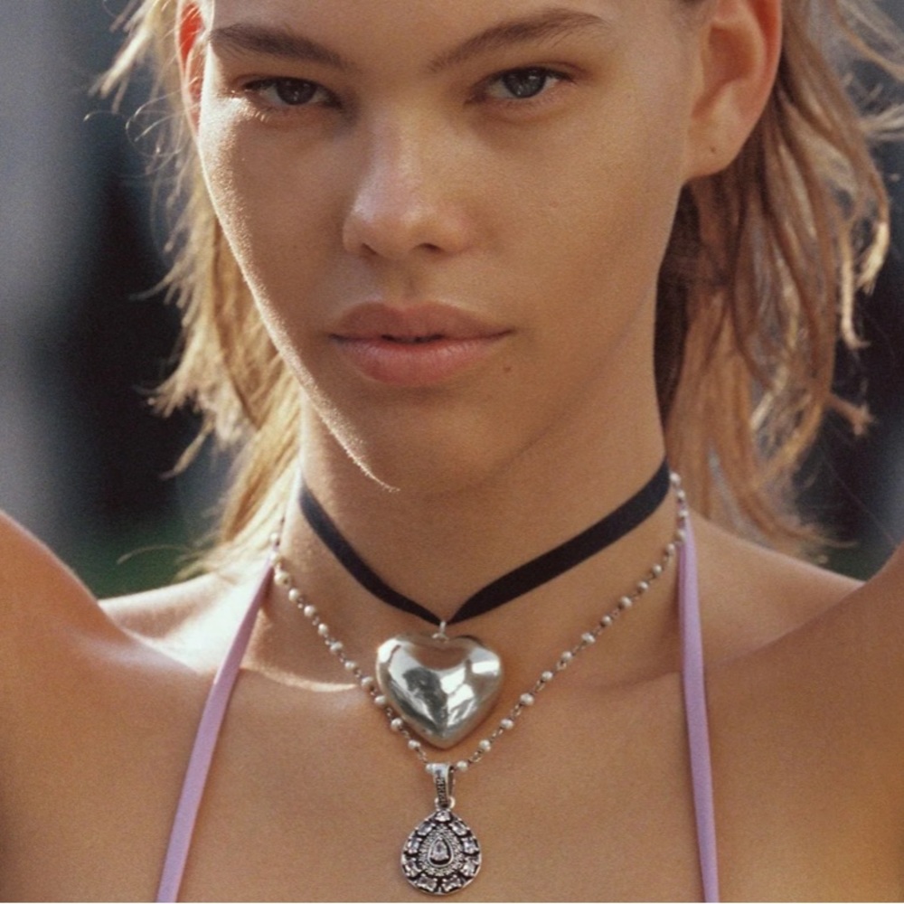 Holy Heart Choker